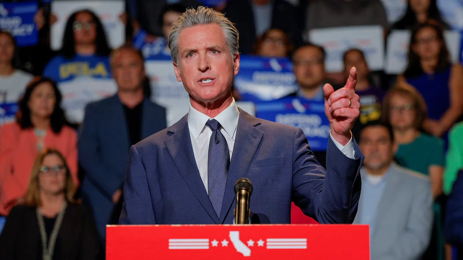 California advances redistricting to counter Texas and oppose Trump