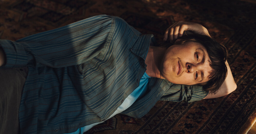 Featured image for Indie-Rock Guitarist Meg Duffy Unveils New Musical Voice