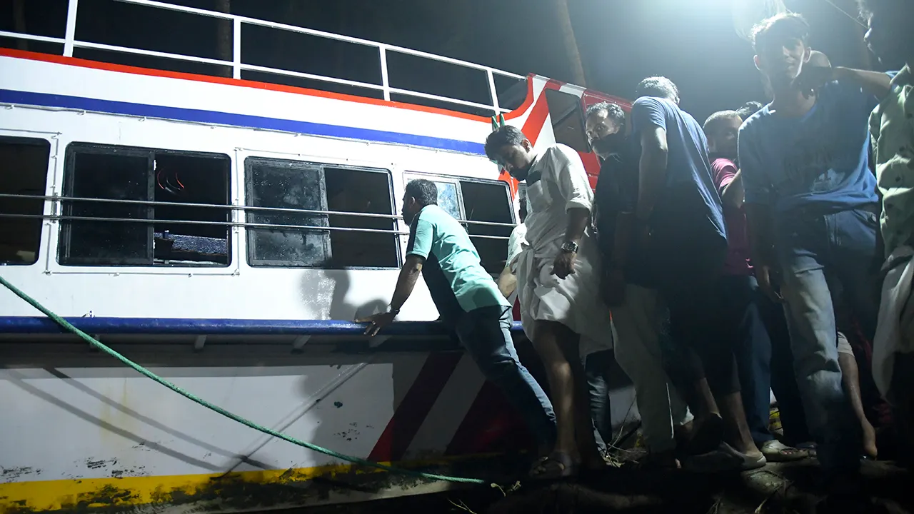 Tragedy Strikes as Tourist Boat Capsizes in India, Leaving 22 Dead
