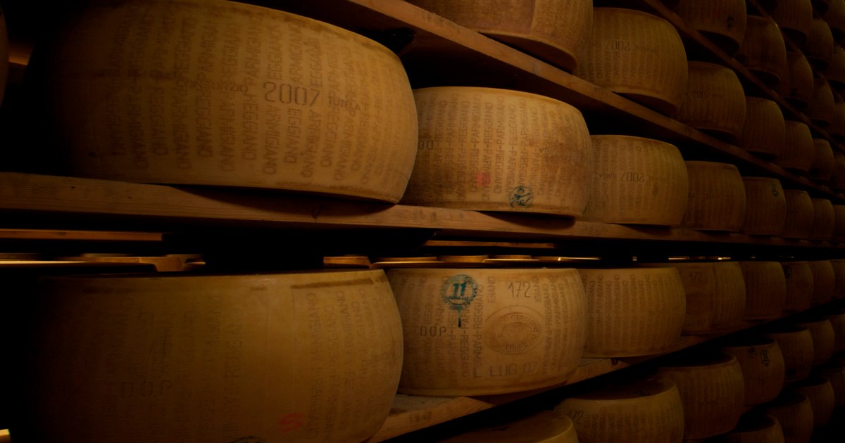 Featured image for Tragic Accident: Italian Cheesemaker Crushed by Falling Cheese Wheels