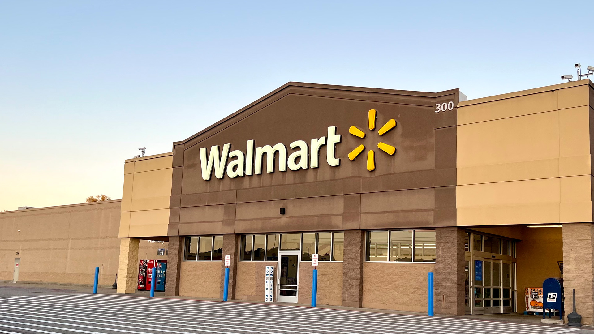 Featured image for "Walmart's Hidden Clearance Deals: $5 or Less Bargains!"