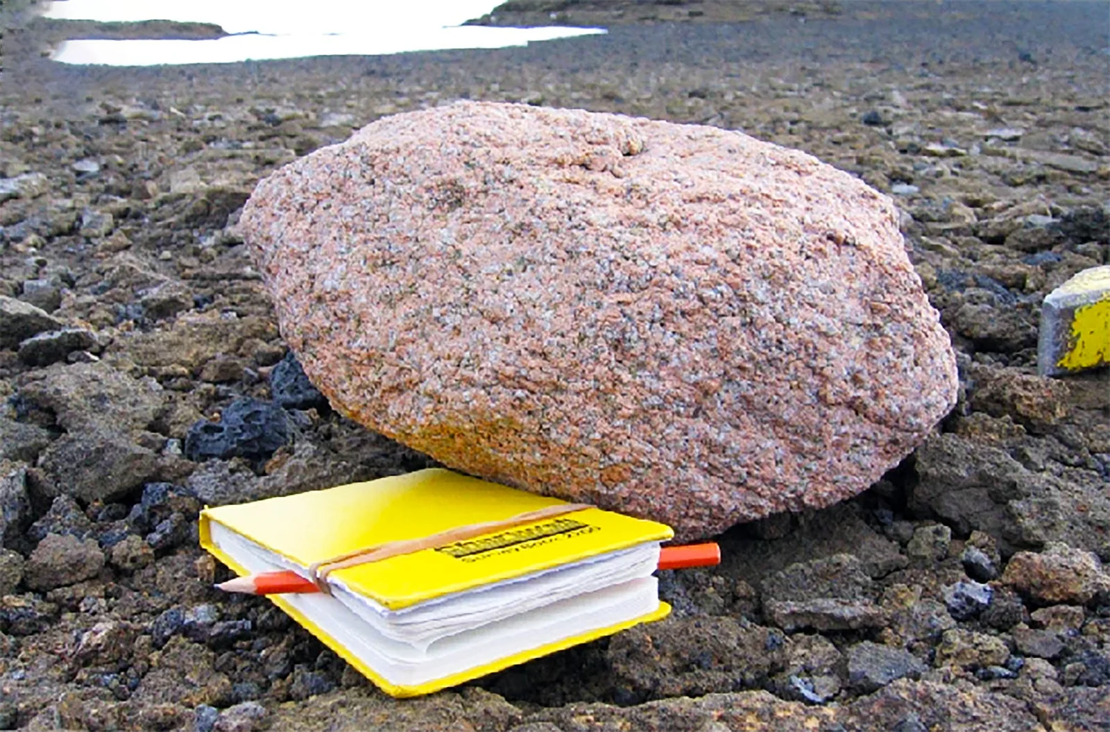 Pink Granite Unlocks Hidden Giant Beneath Antarctica's Ice