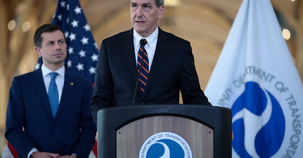 Featured image for Addressing Air Traffic Controller Fatigue: FAA Takes Action