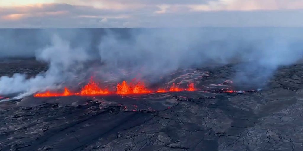 Featured image for "Kilauea Eruption Pauses, Scientists Warn of Rapid Changes"