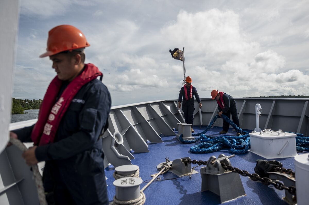 Tensions Escalate as China and Philippines Clash in South China Sea