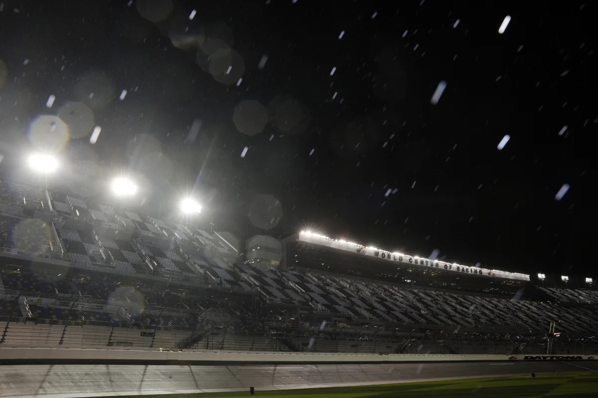 "Daytona 500 Postponed to Monday: Rain Delays NASCAR Season Opener"