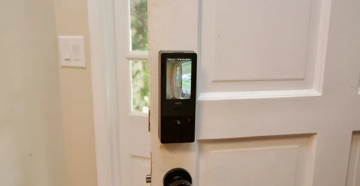 Featured image for Smart Lock Offers Door-View Feature