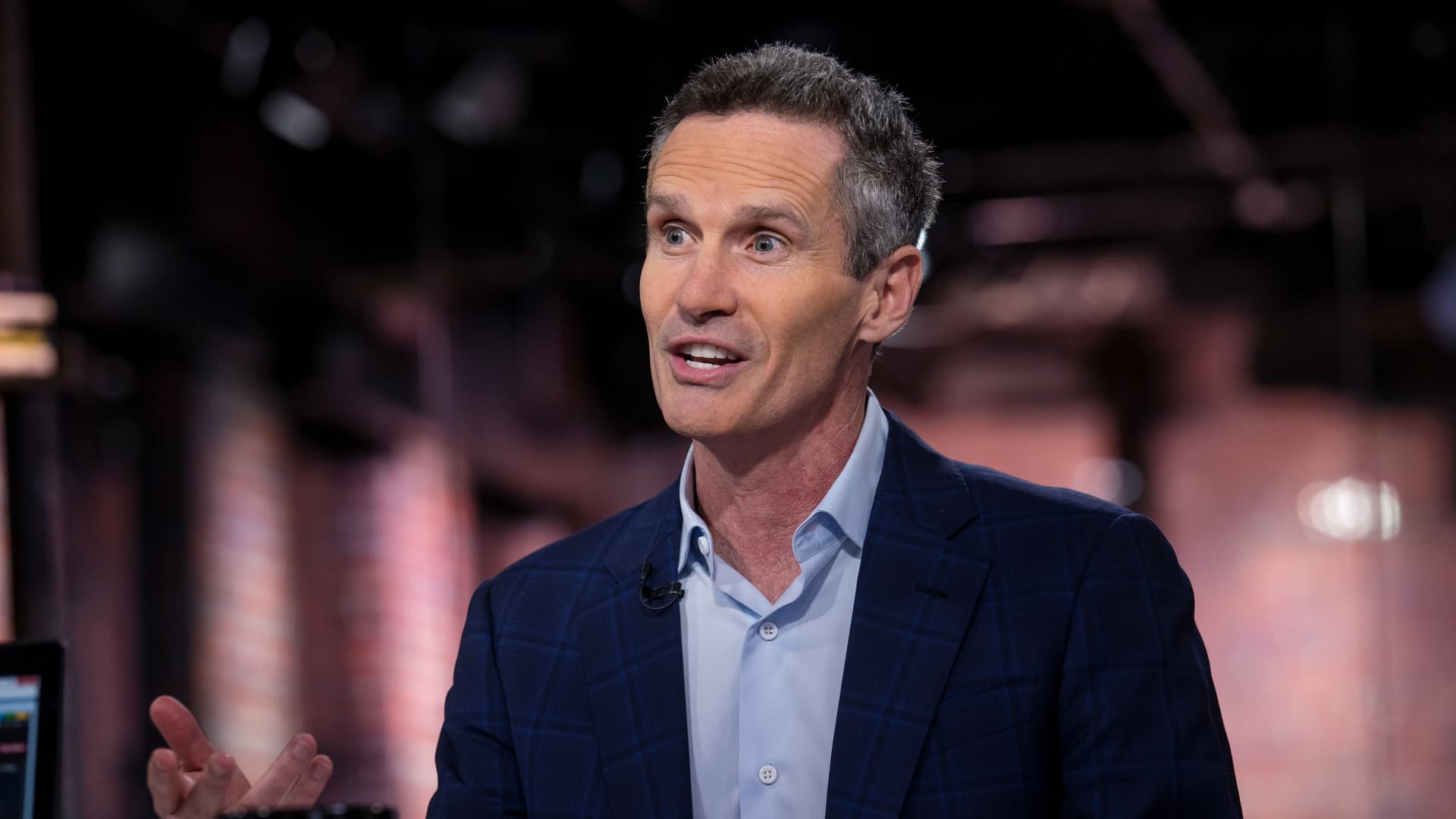 Featured image for DocuSign's Q1 Earnings Beat Boosts Shares.