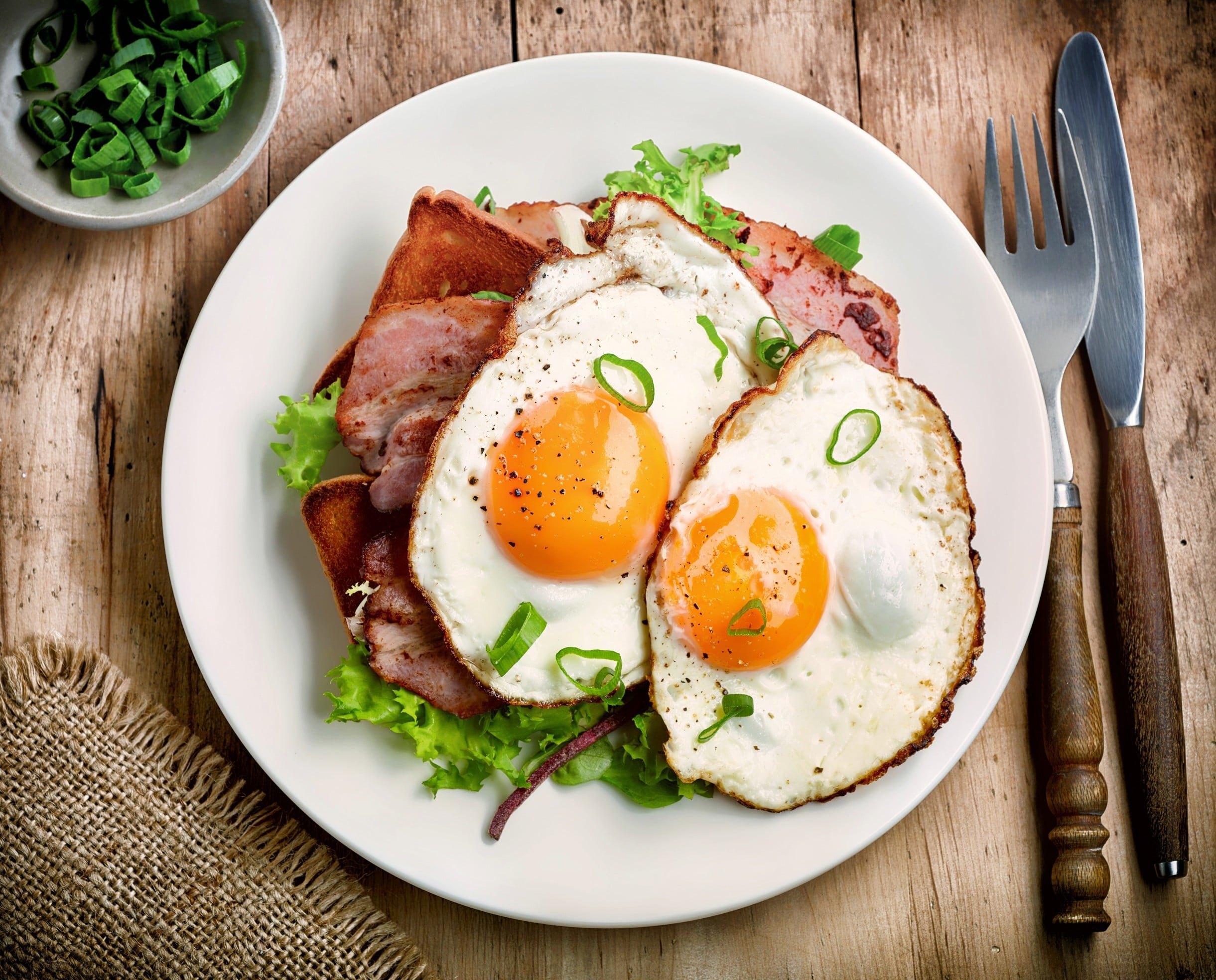 Featured image for Why Eating Late Can Harm Your Health: The Science of Meal Timing