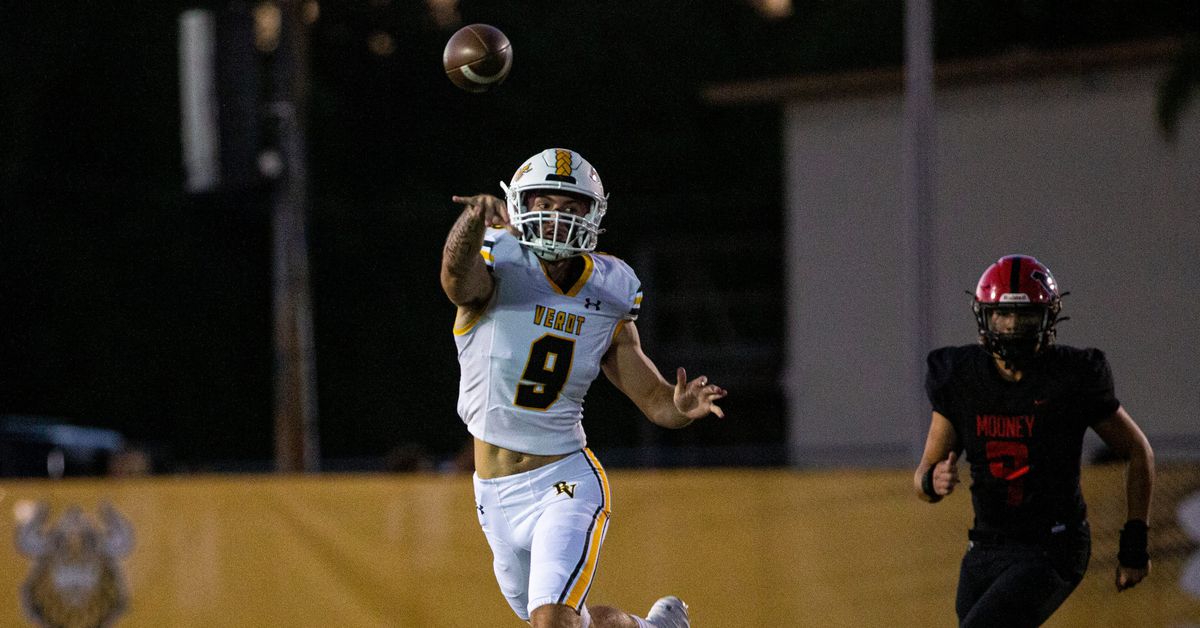 2025 Four-Star QB Carter Smith Commits to Michigan Football