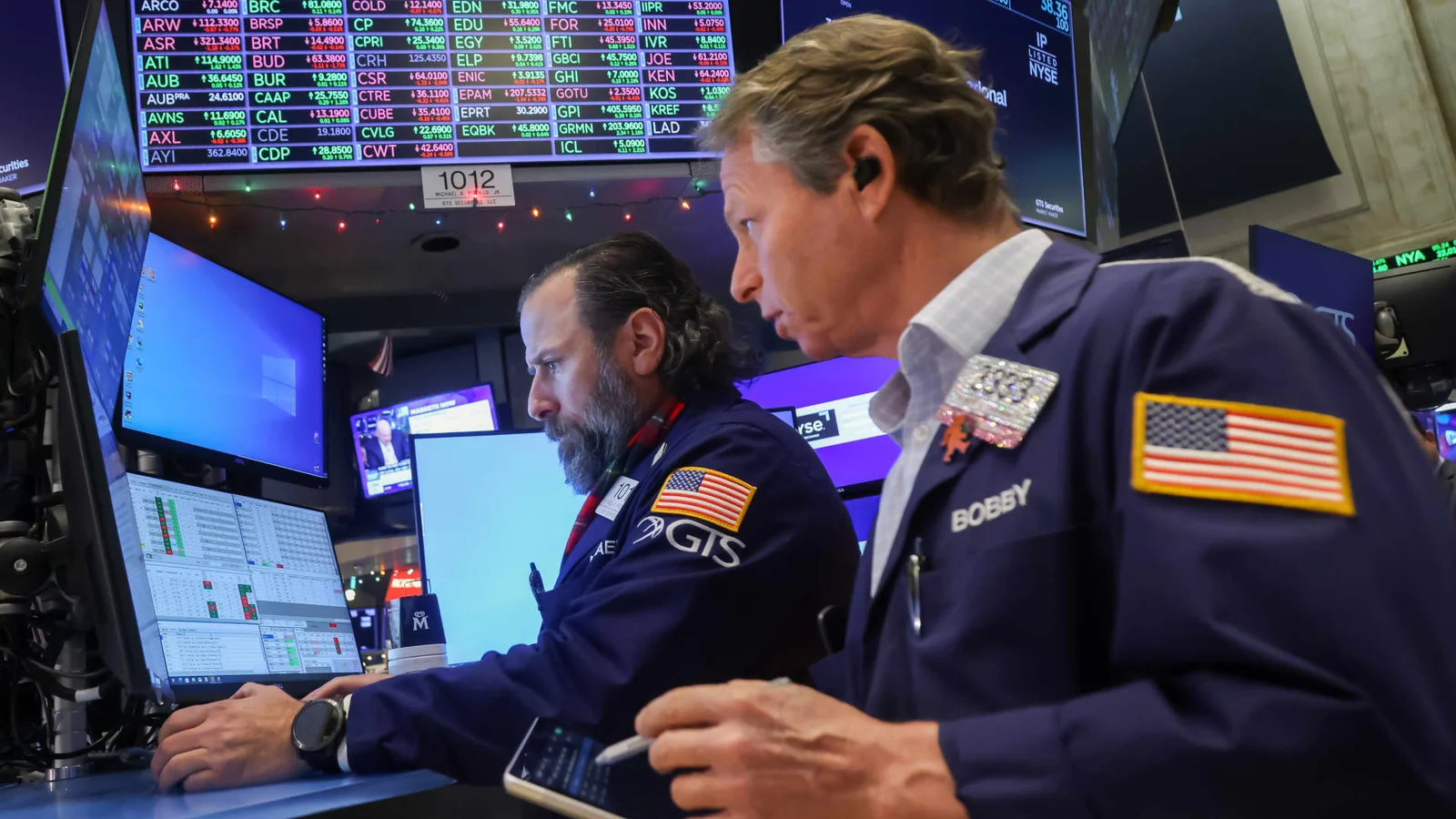 Featured image for US 10-Year Treasury Yields Show Mixed Movements Amid Rate Outlook Uncertainty