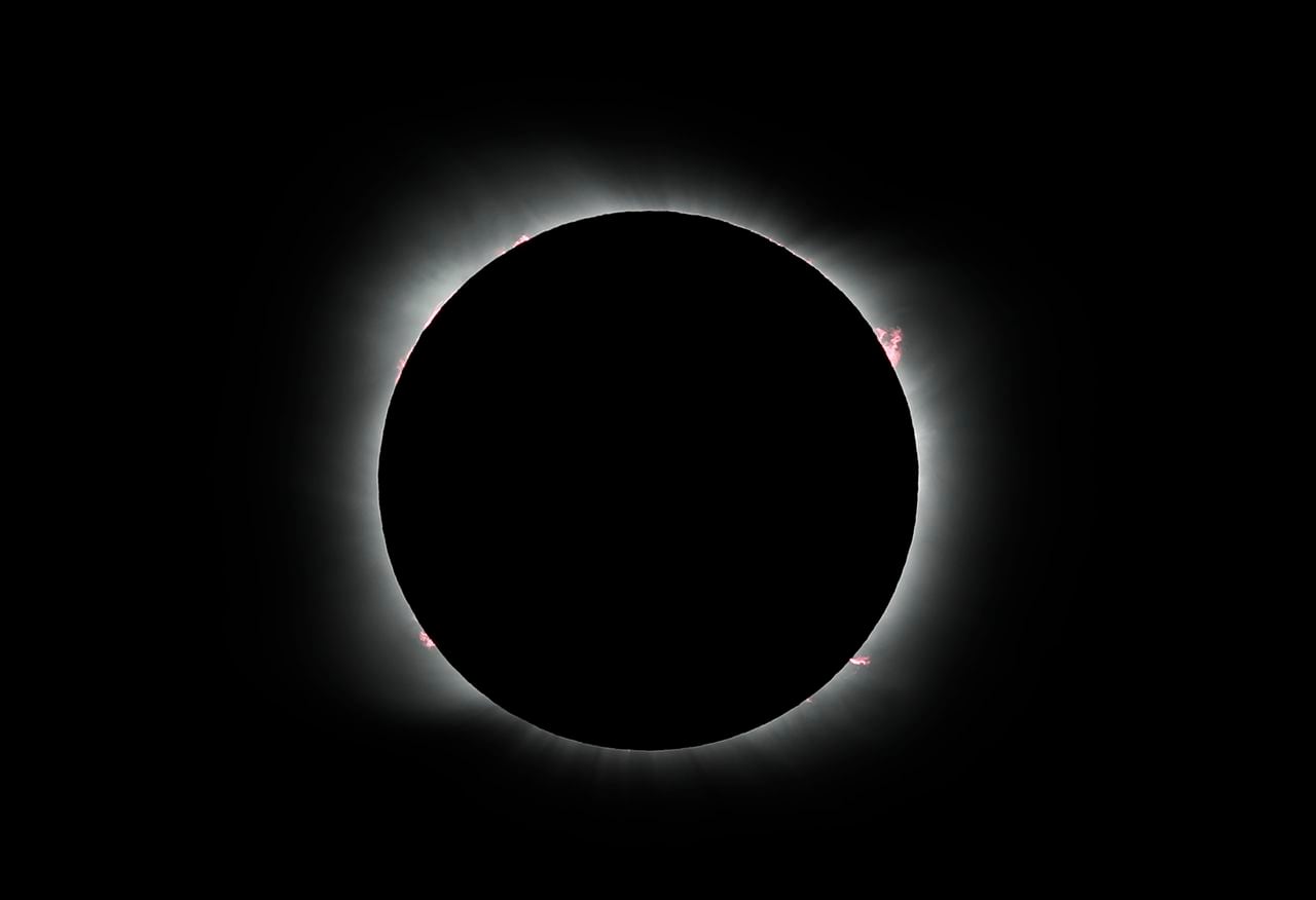 Featured image for "Maximizing Your Total Solar Eclipse Experience: Tips for 2024 and Beyond"