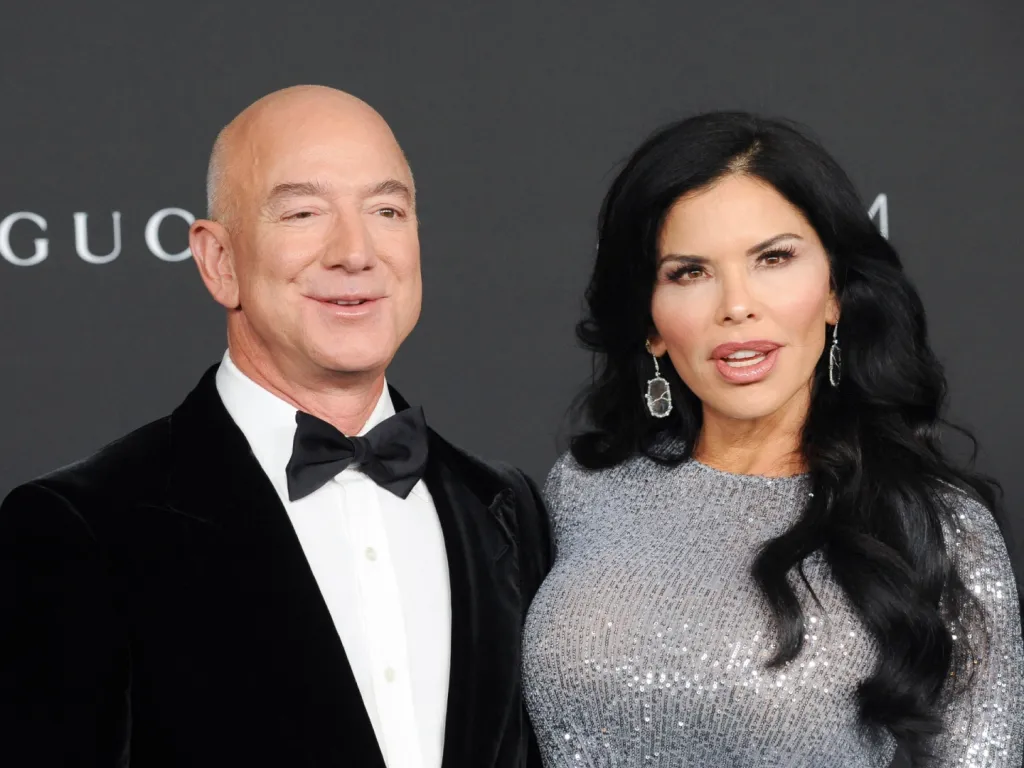 Jeff Bezos and Lauren Sánchez's Wedding and Family Highlights