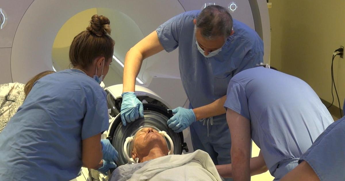 Featured image for "Breakthrough Alzheimer's Treatment: Targeted Drug Delivery and Ultrasound Trials"