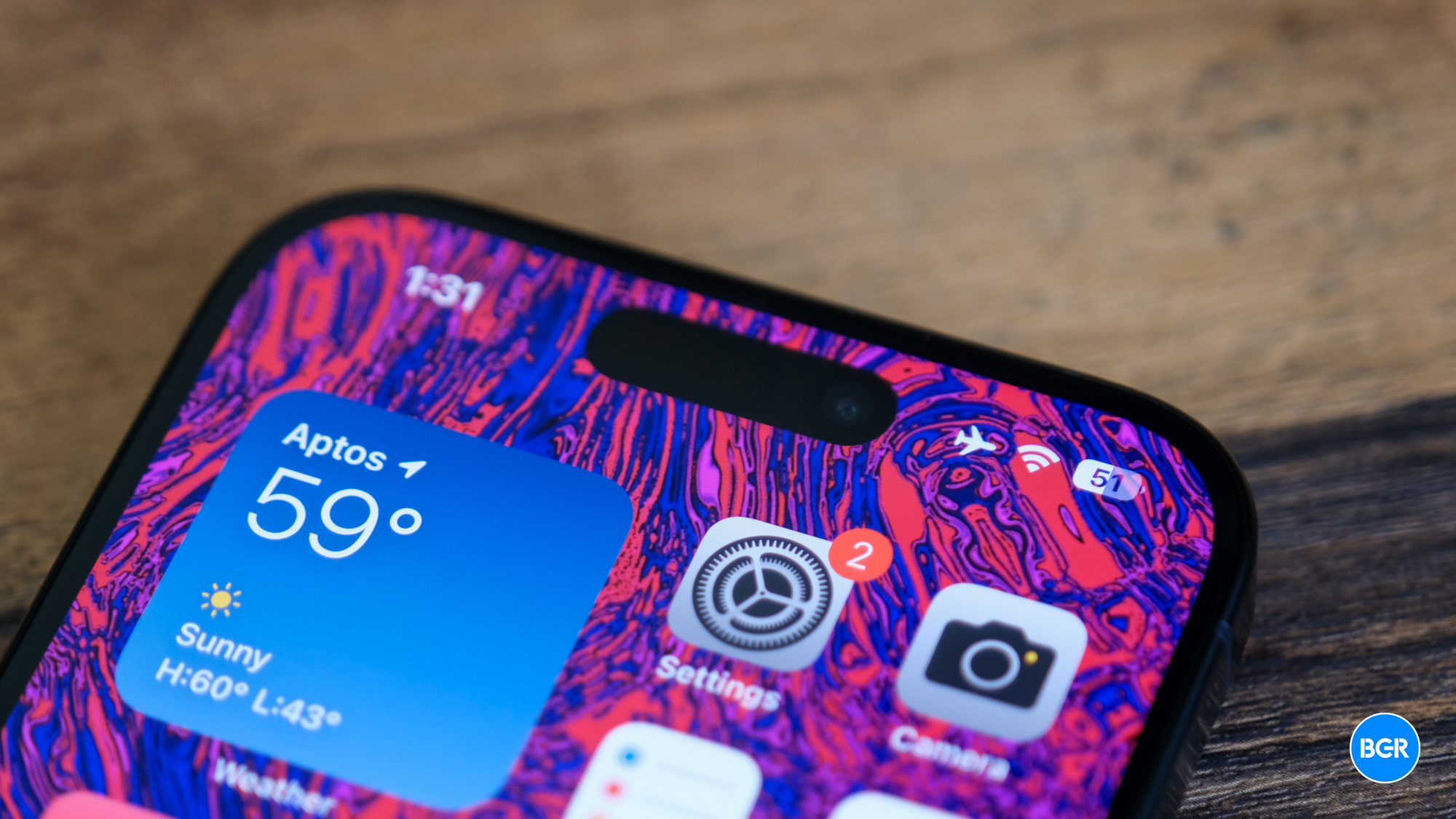 Featured image for iPhone 15 Pro's Customer Satisfaction Plummets Due to Battery Life Issues