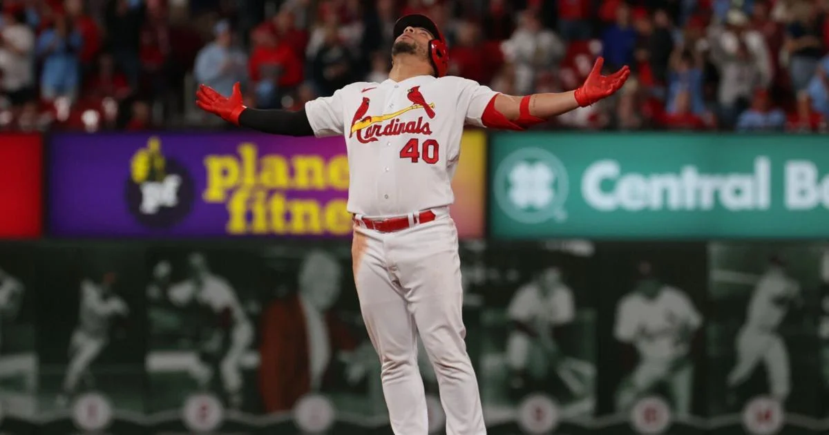 Featured image for Cardinals' Willson Contreras undergoes surprising position change.