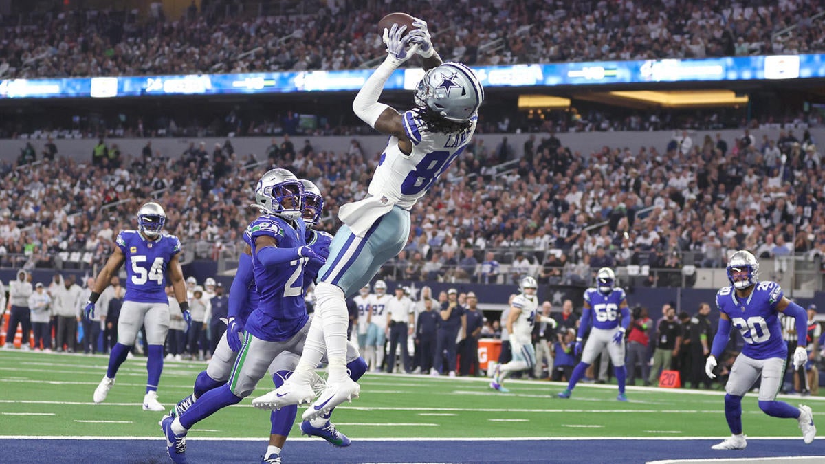 "CeeDee Lamb's Record-Breaking Performance Ignites Cowboys' Offensive Firepower"
