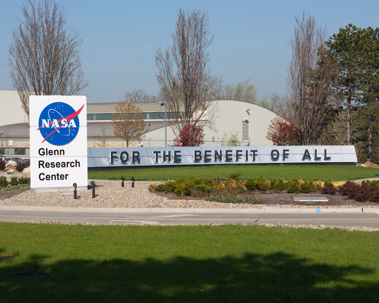US Scientists and Lawmakers Protest Proposed NASA Budget Cuts
