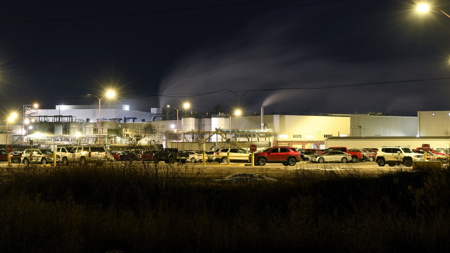 Featured image for Small Town's American Dream Threatened by Major Employer Closure