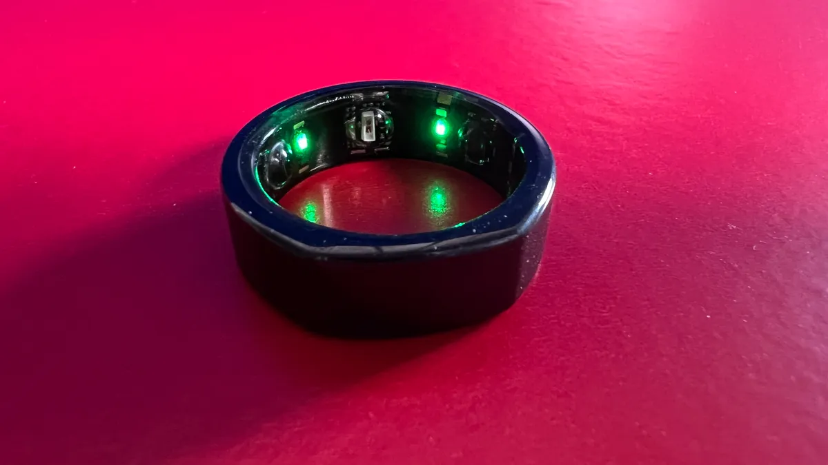 "Oura Ring Makes Amazon Debut Amid Apple and Samsung Wearables Competition"