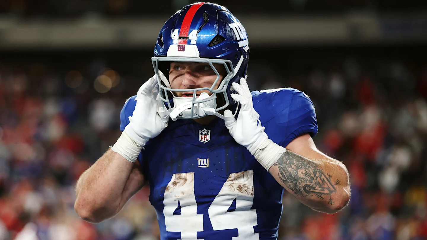 Featured image for Giants' Cam Skattebo Dominates Week 6 with Multiple Honors