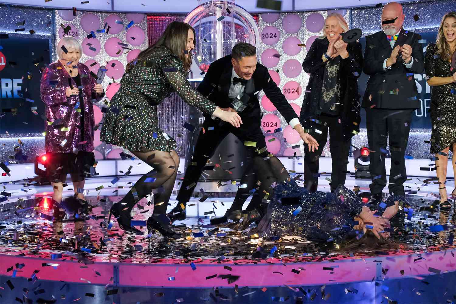 Featured image for "North Carolina Woman Becomes Powerball's First Millionaire of 2024, Celebrates with Kiss for Ryan Seacrest"