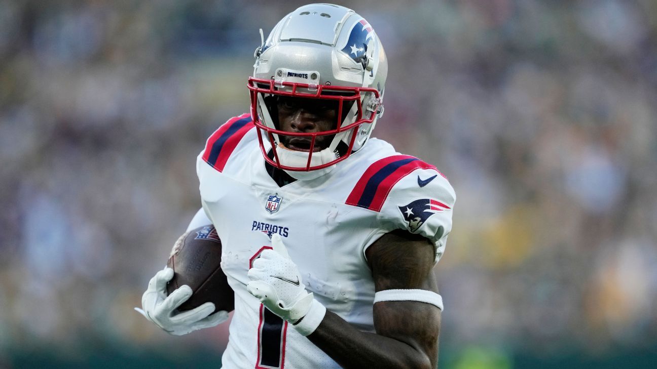 Featured image for "Patriots Cut DeVante Parker, Sign Antonio Gibson in NFL Free Agency Shakeup"