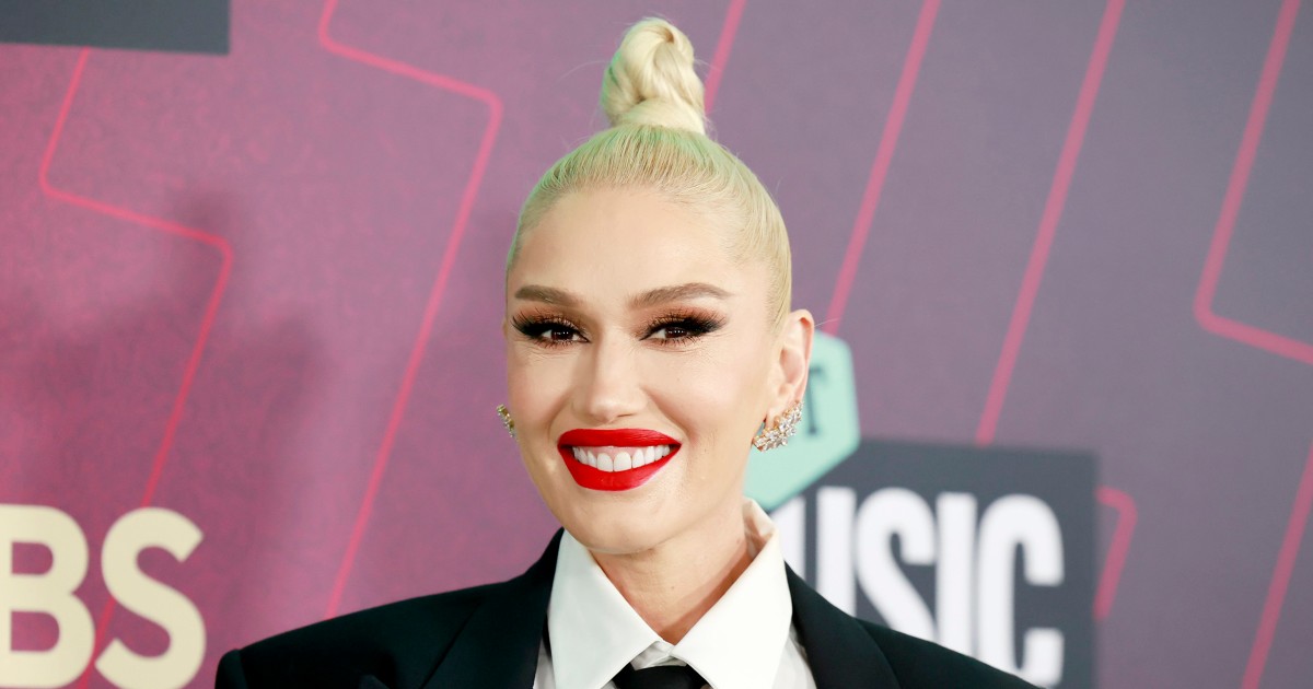 Featured image for Gwen Stefani steals the show at 2023 CMT Awards.