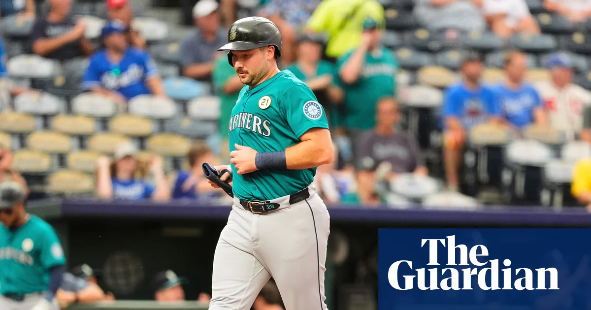 Featured image for Cal Raleigh Breaks Records with 56th Home Run as Mariners Extend Winning Streak