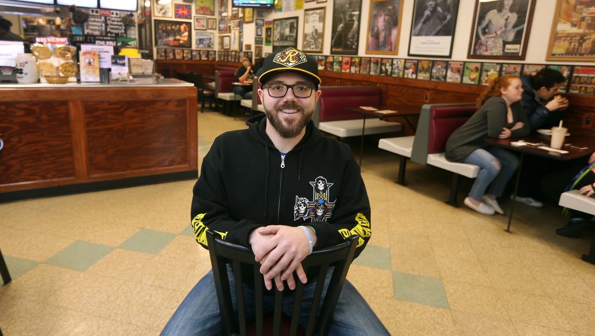 Featured image for "Iconic Jimmy Z's Restaurant in Brockport NY Shuts Its Doors"