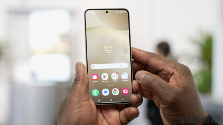 "Maximizing Productivity with Galaxy S24 AI Tools and Circle to Search"