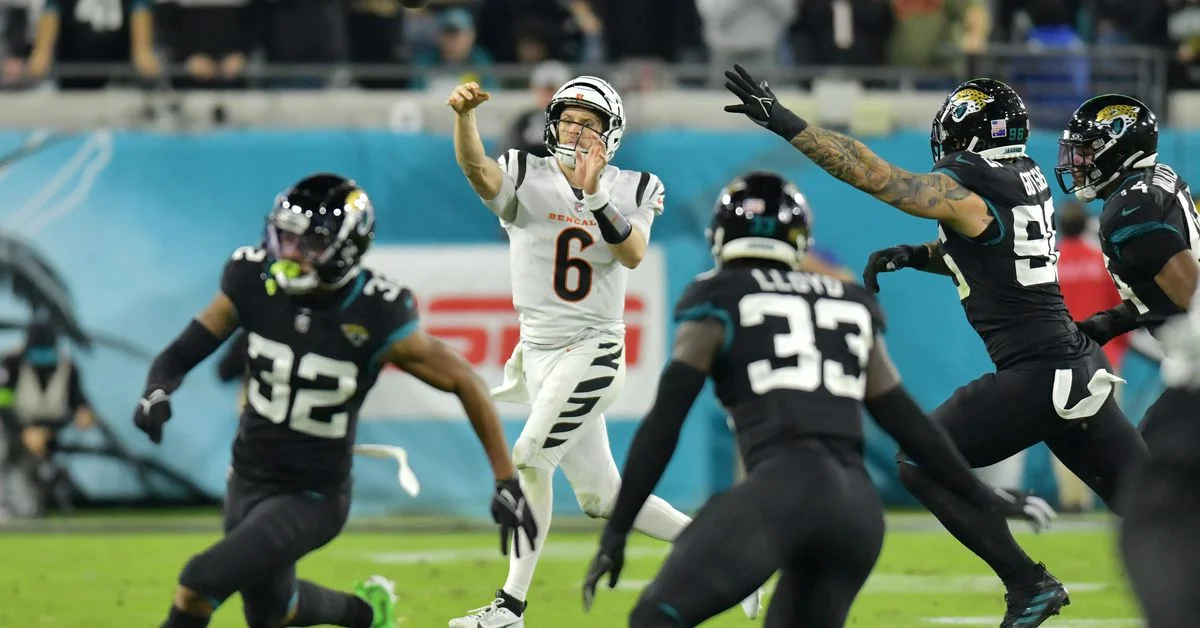 Jake Browning Shines as AFC Offensive Player of the Week in Historic Performance against Jaguars