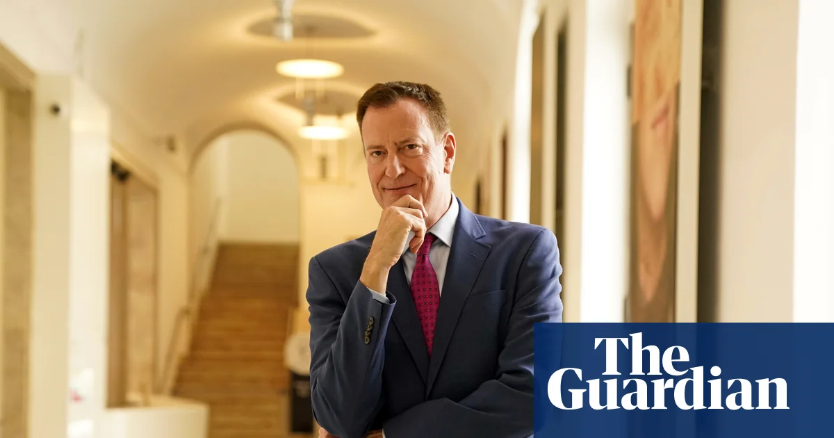 Featured image for De Blasio Impersonator Tricks UK Newspaper, Leading to Fabricated Quotes