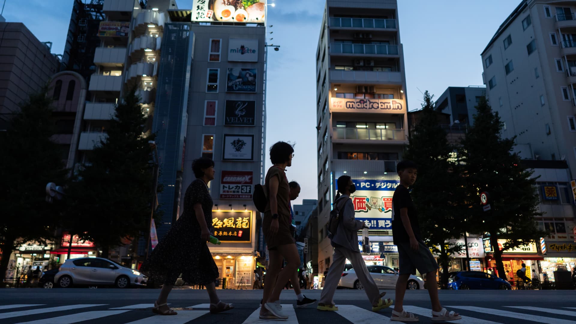 Featured image for Asia-Pacific Markets Rise as China Maintains Key Rates Amid Global Easing