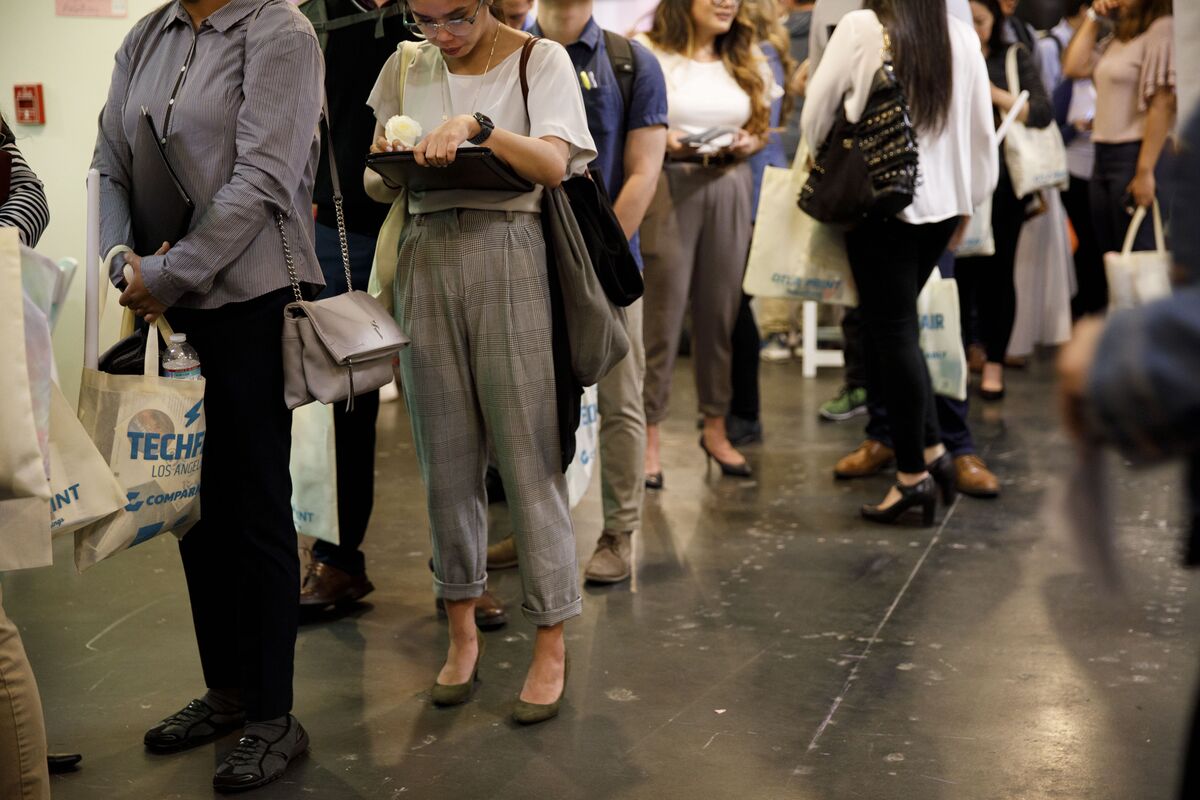 Thanksgiving Week Sees Uptick in US Jobless Claims
