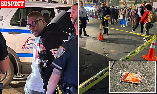 "Unhinged man's glass bottle rampage injures 3 at NYC Whole Foods"