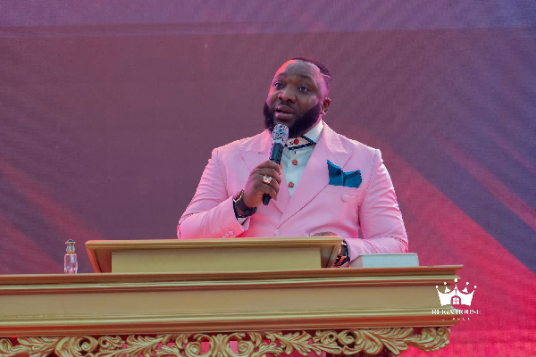 Featured image for France's 'Block Everything' Protests Erupt Over Macron's Policies