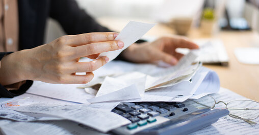 Featured image for "Dementia's Financial Impact Begins Before Diagnosis, Study Reveals"