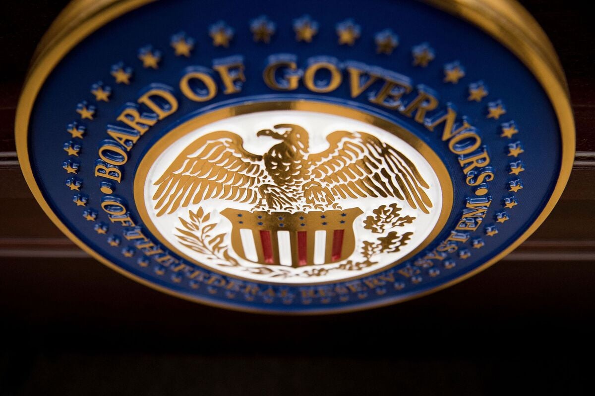 Featured image for "Market Watch: Bond Traders Brace for 5% Yield Amid Inflation Data Surge"