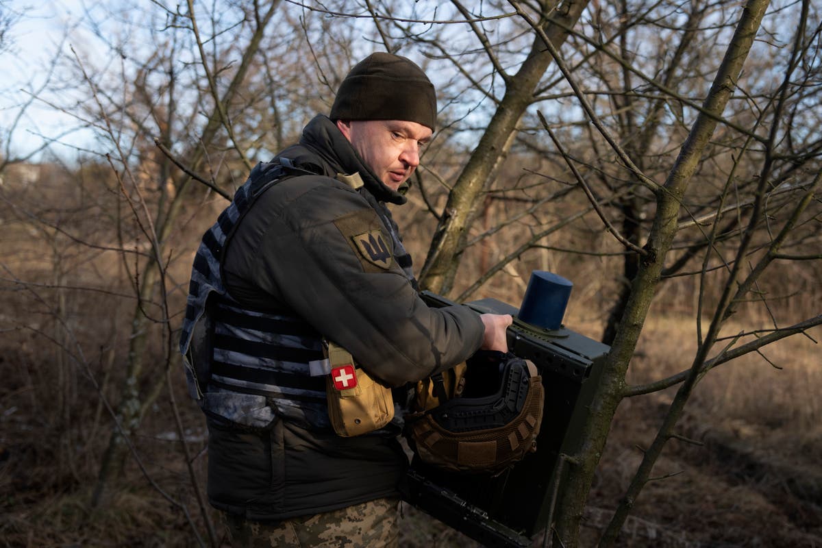 "Ukraine's Innovative Tactics Against Russian Threats"