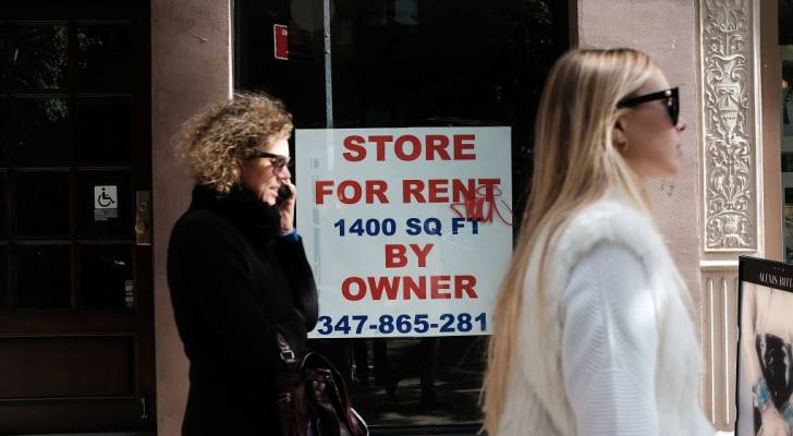 US Real Estate Agents Struggle to Pay Rent, But Hope for Improvement in 2024