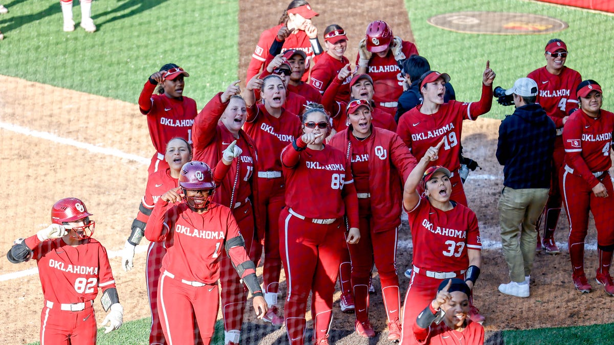 Featured image for "Kinzie Hansen's Walk-Off HR Highlights OU Softball's Love's Field Opener"