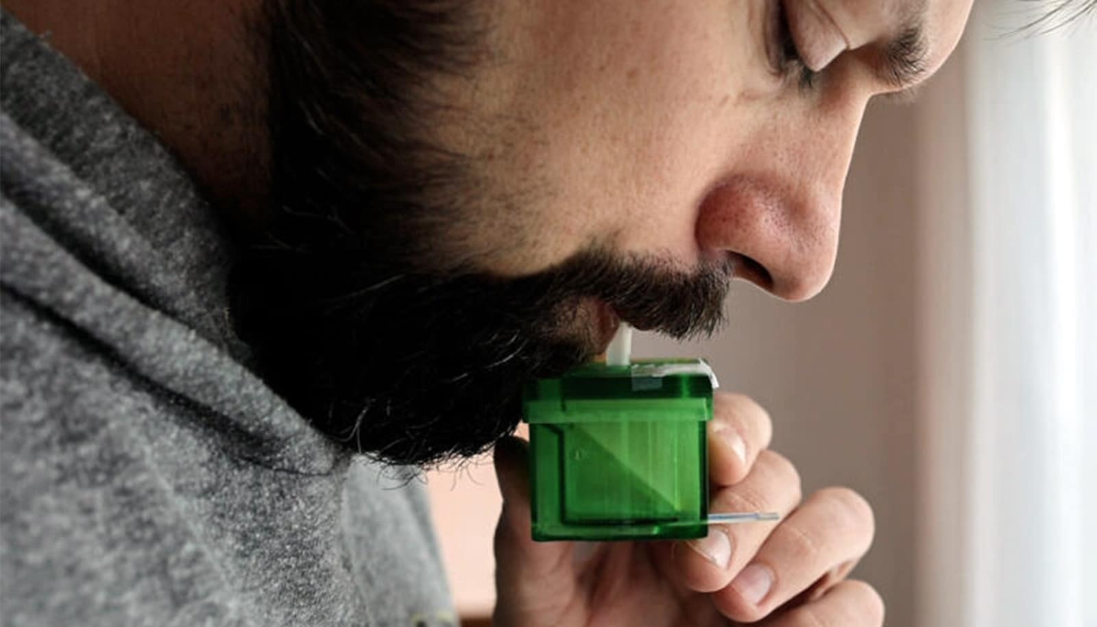 Featured image for "Revolutionary 1-Minute COVID Breath Test Developed by Scientists at WashU"