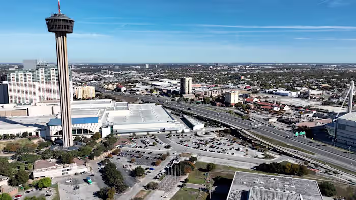 Featured image for US-wide protests against ICE and Trump mobilization escalate