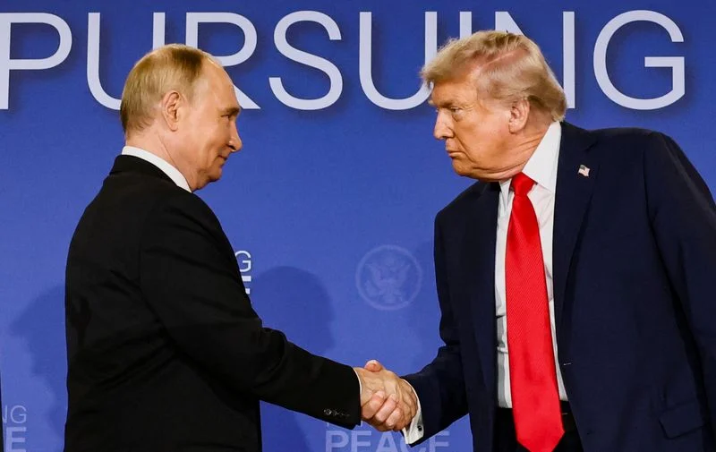 Trump and Putin Talk Peace as US Considers Easing Russian Oil Sanctions