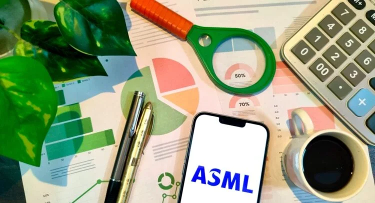 Featured image for ASML Prepares for Earnings Amid AI Boom and Growth Concerns
