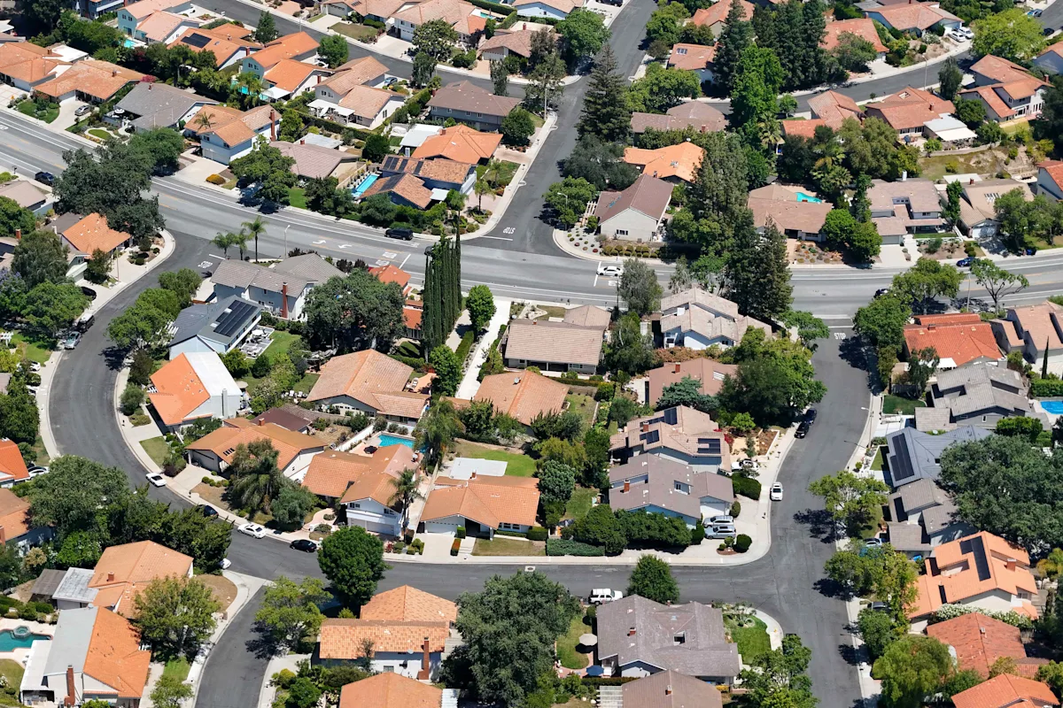 Featured image for Real Estate Outlook 2026: Experts Predict Market Trends and Opportunities