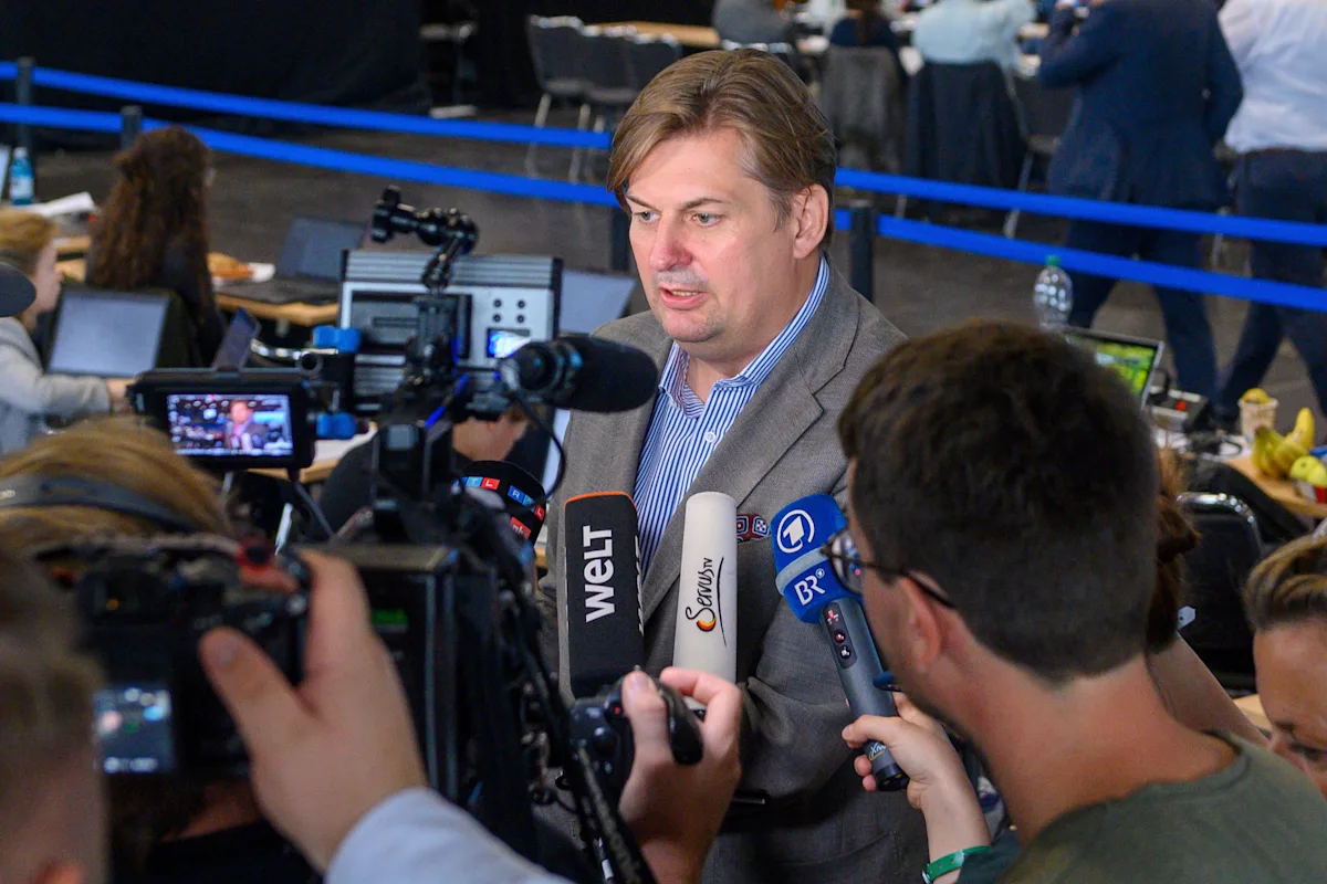 Featured image for German Far-Right Criticizes EU as European Parliament Elections Approach