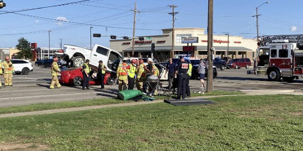 Multiple Texas Car Crashes Leave Several Injured