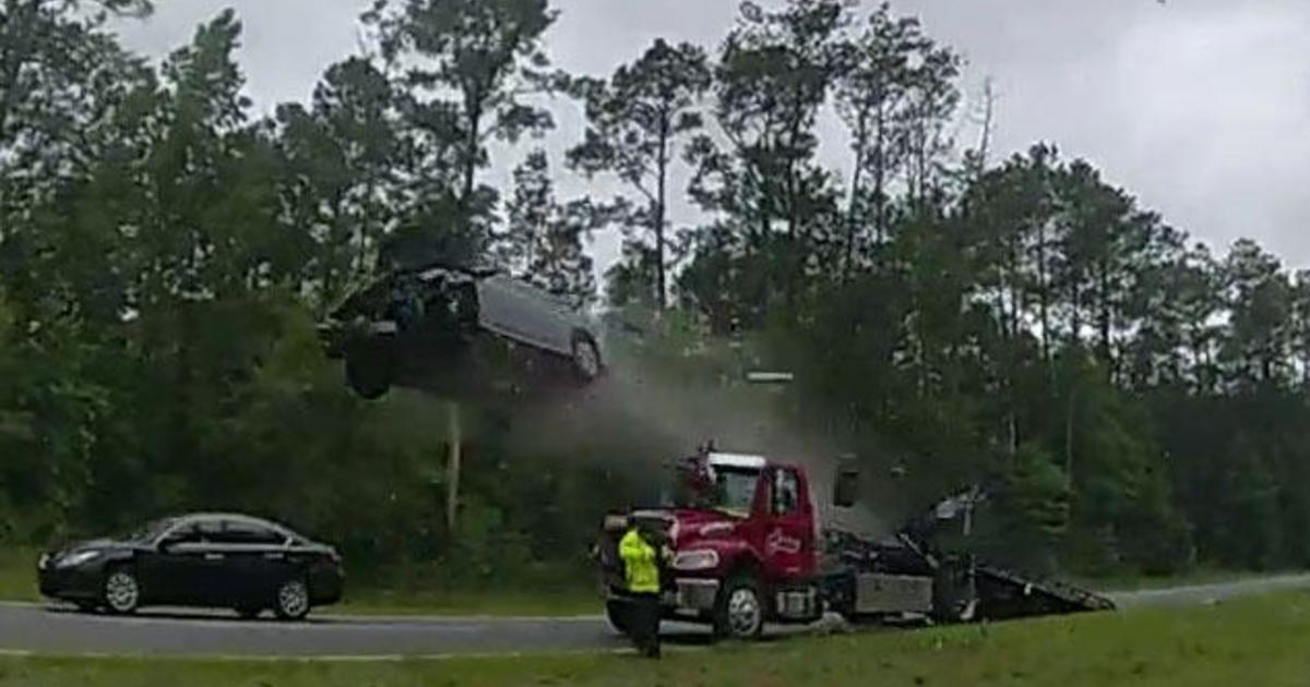 "Risky Car Launches Caught on Camera in Georgia and Florida Highways"